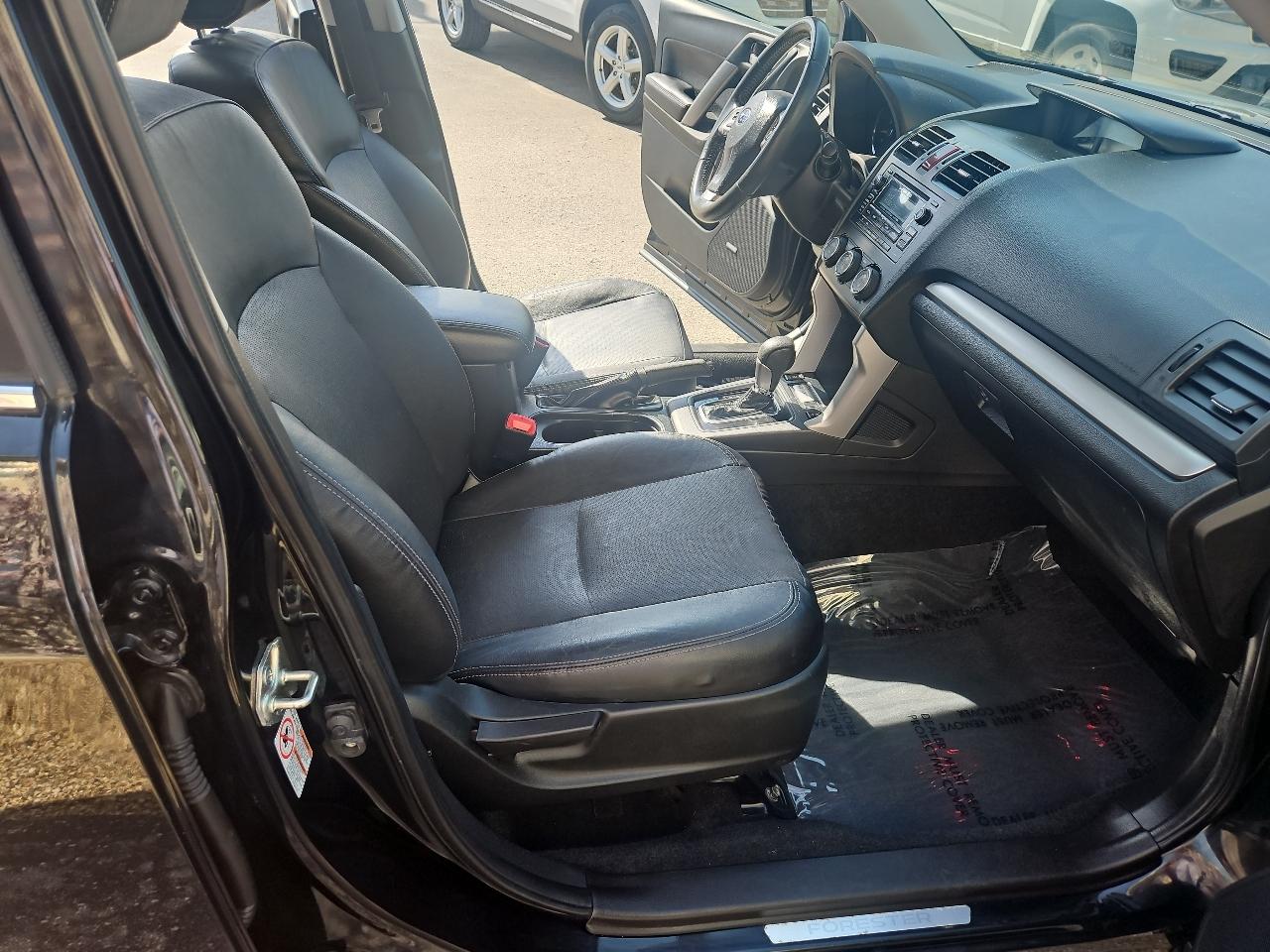 Subaru Forester 4dr CVT 2.5i Touring PZEV 2015