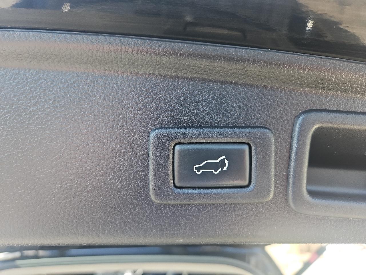 Subaru Forester 4dr CVT 2.5i Touring PZEV 2015