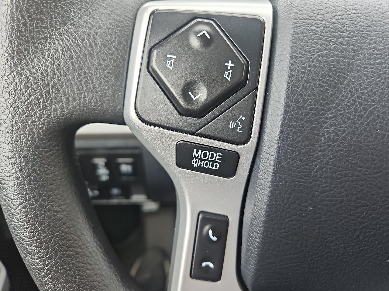 Toyota Tundra 4WD SR5 Double Cab 6.5' Bed 5.7L FFV (Natl) 2019