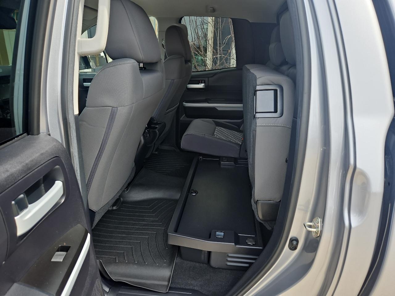 Toyota Tundra 4WD SR5 Double Cab 6.5' Bed 5.7L FFV (Natl) 2019