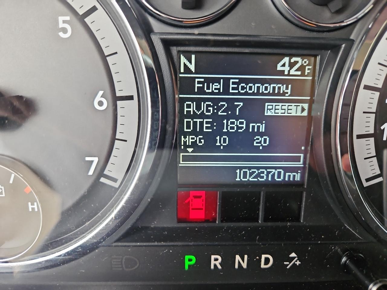 RAM 1500 4WD Reg Cab 120.5" SLT 2011