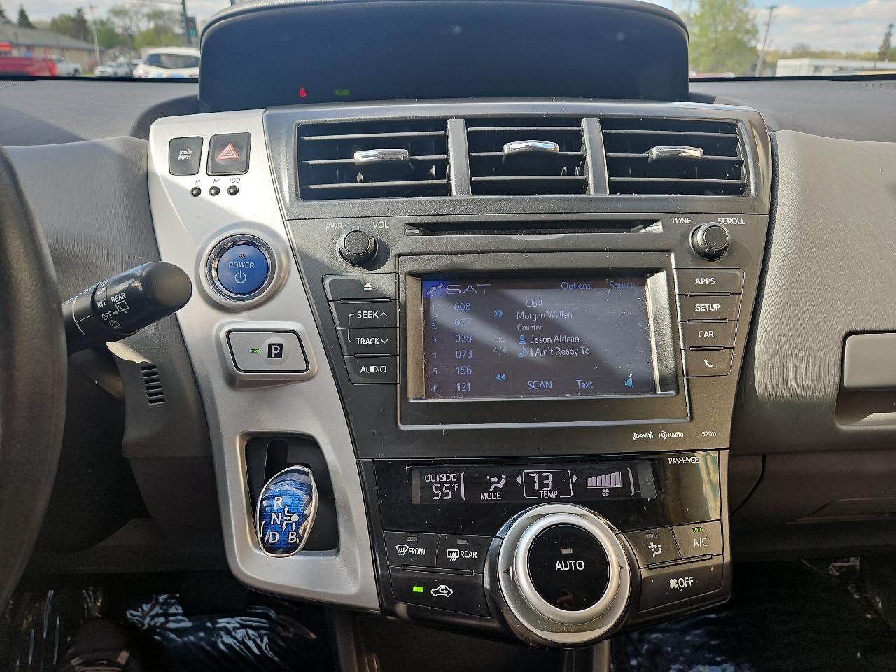 Toyota Prius V 5dr Wgn Three (Natl) 2014