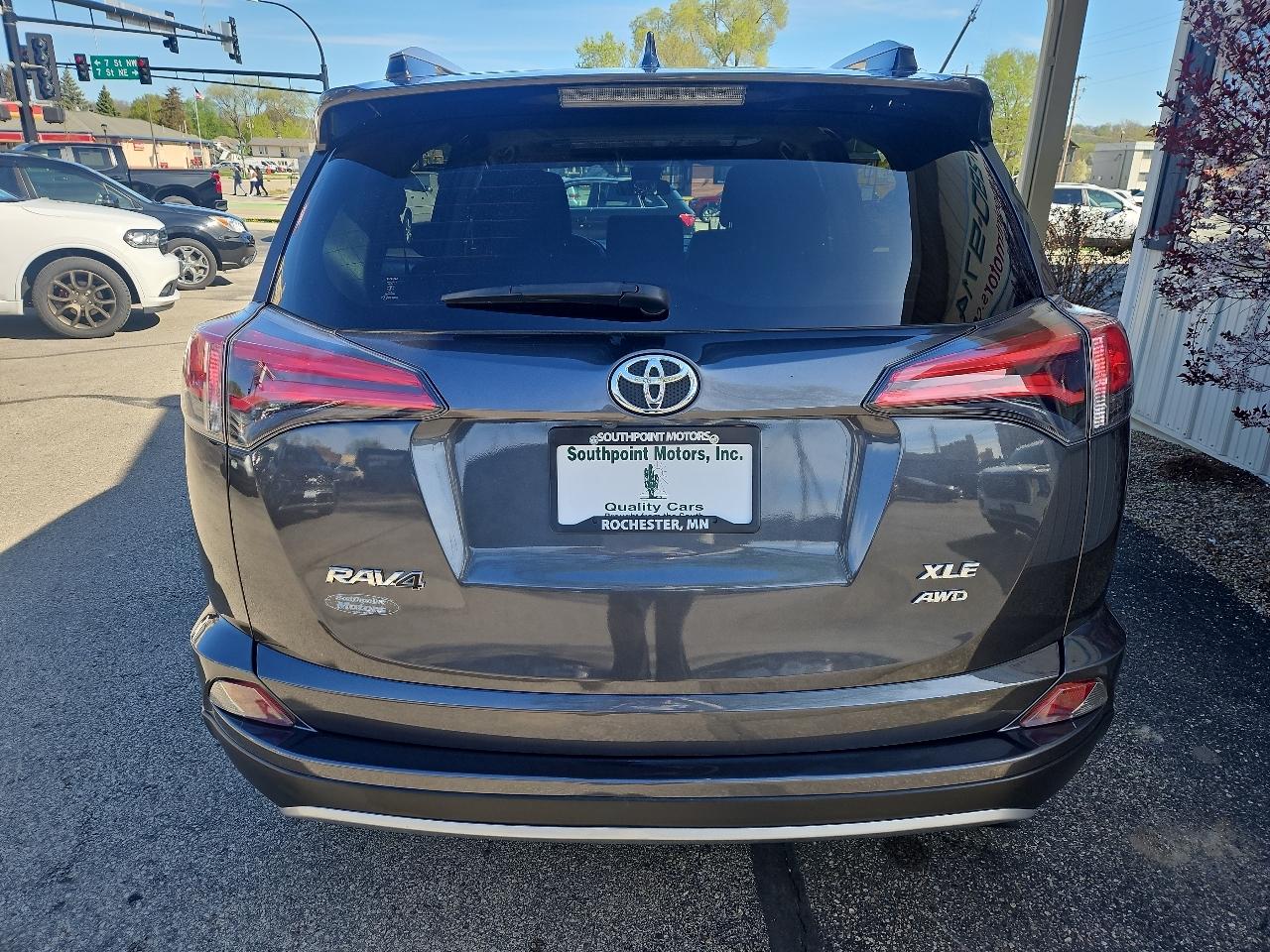 Toyota RAV4 Adventure AWD (Natl) 2018