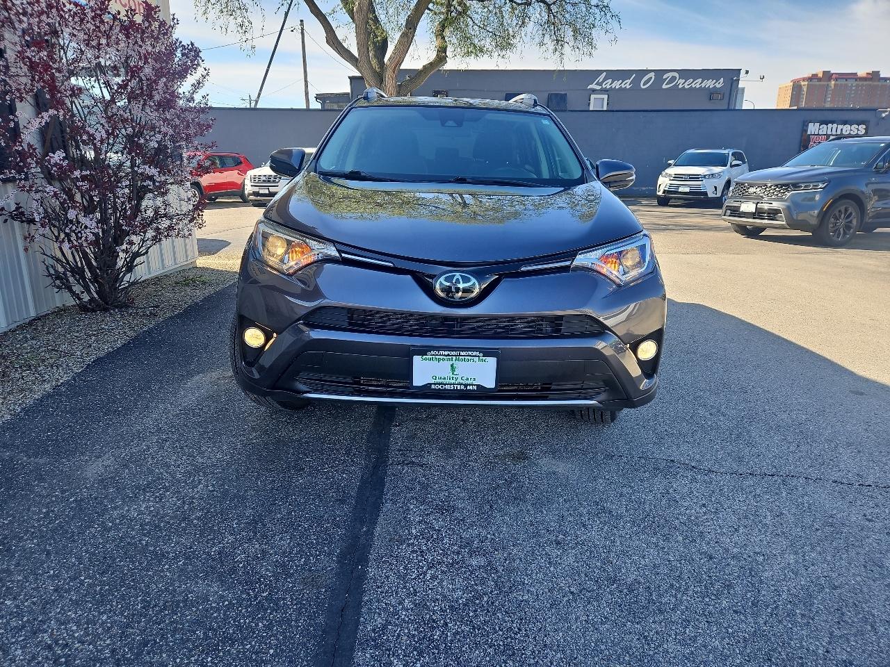 Toyota RAV4 Adventure AWD (Natl) 2018