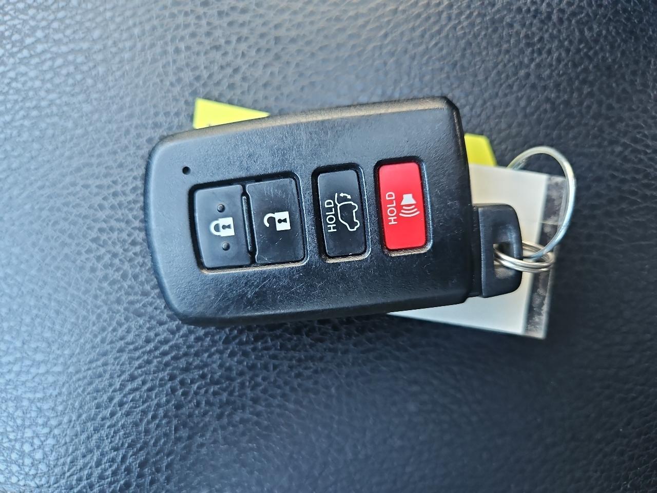 Toyota RAV4 Adventure AWD (Natl) 2018