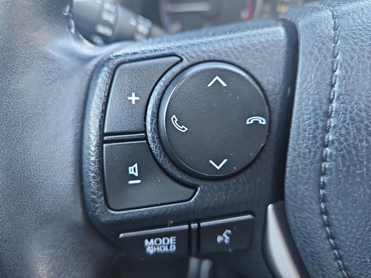 Toyota RAV4 Adventure AWD (Natl) 2018