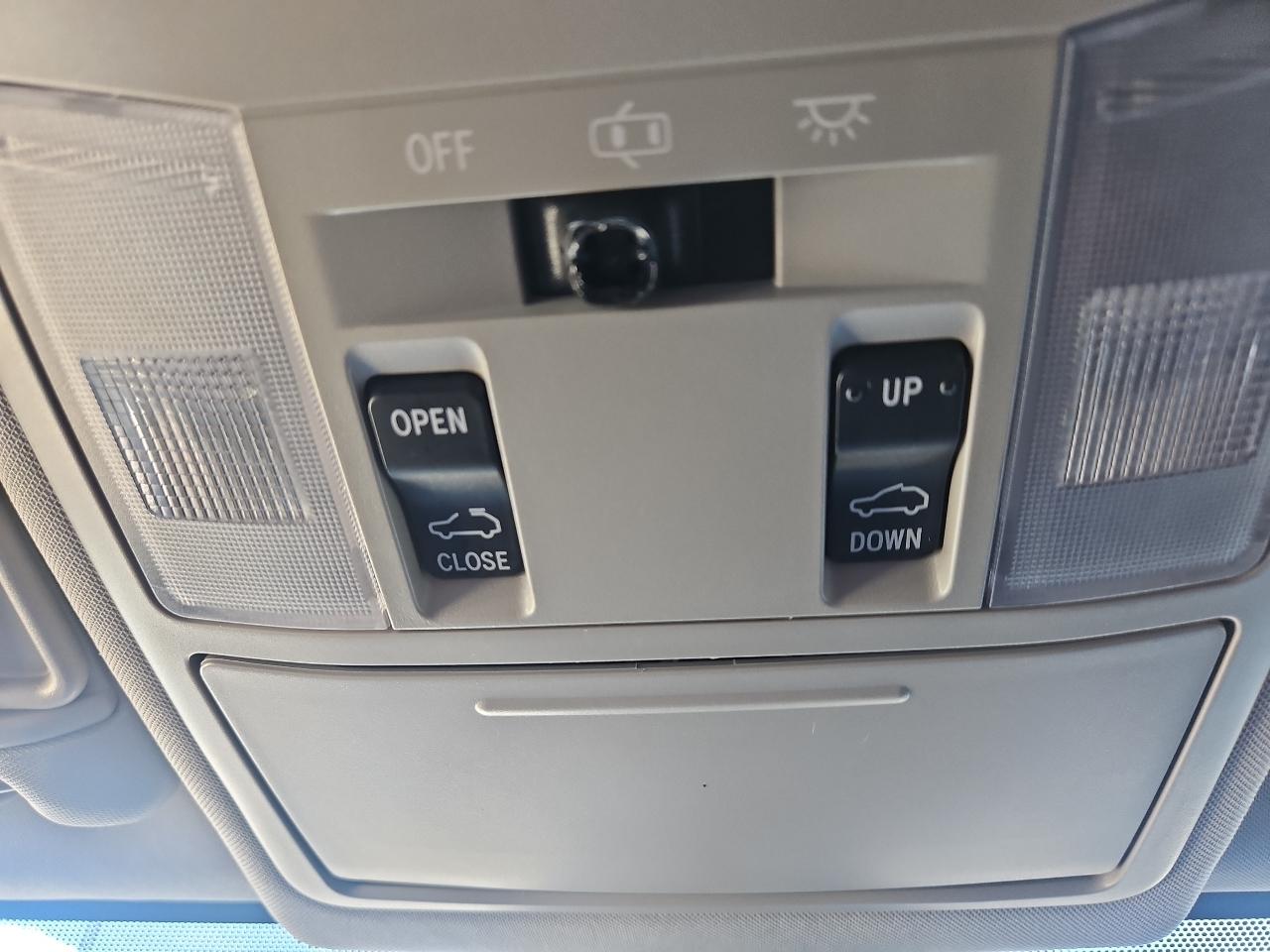 Toyota RAV4 Adventure AWD (Natl) 2018