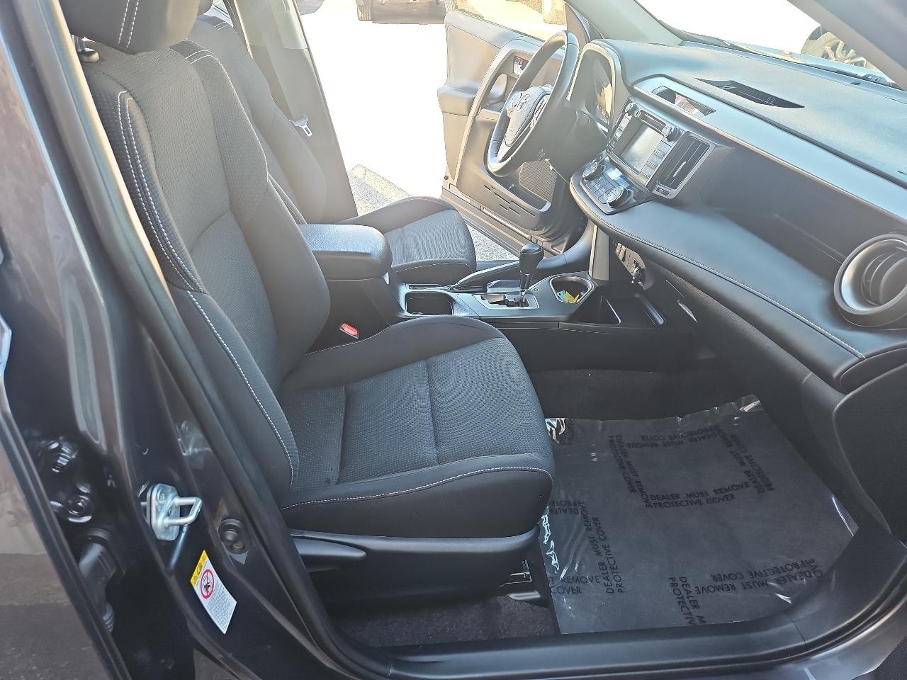 Toyota RAV4 Adventure AWD (Natl) 2018