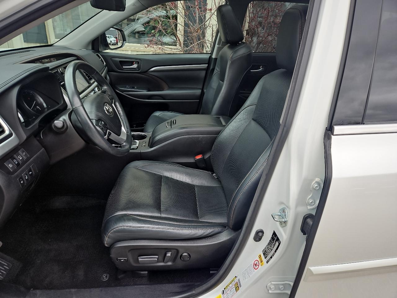Toyota Highlander Limited V6 AWD (Natl) 2018