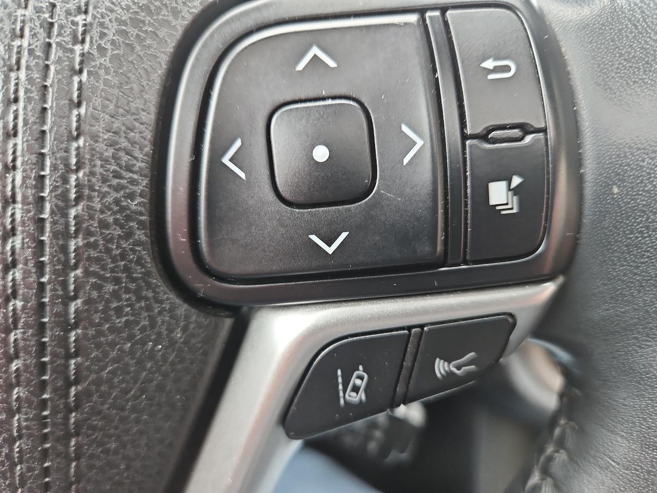 Toyota Highlander Limited V6 AWD (Natl) 2018