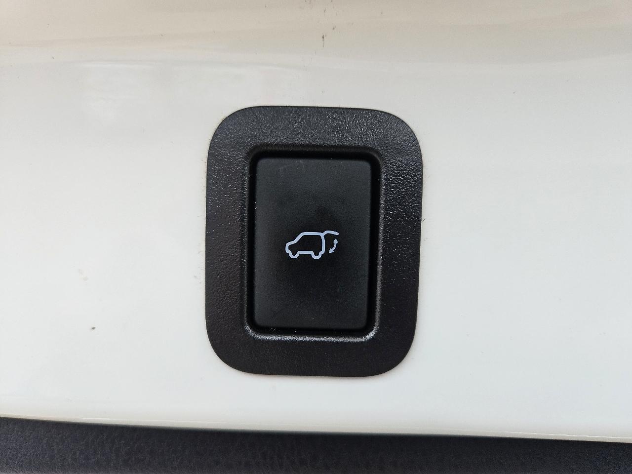 Toyota Highlander Limited V6 AWD (Natl) 2018