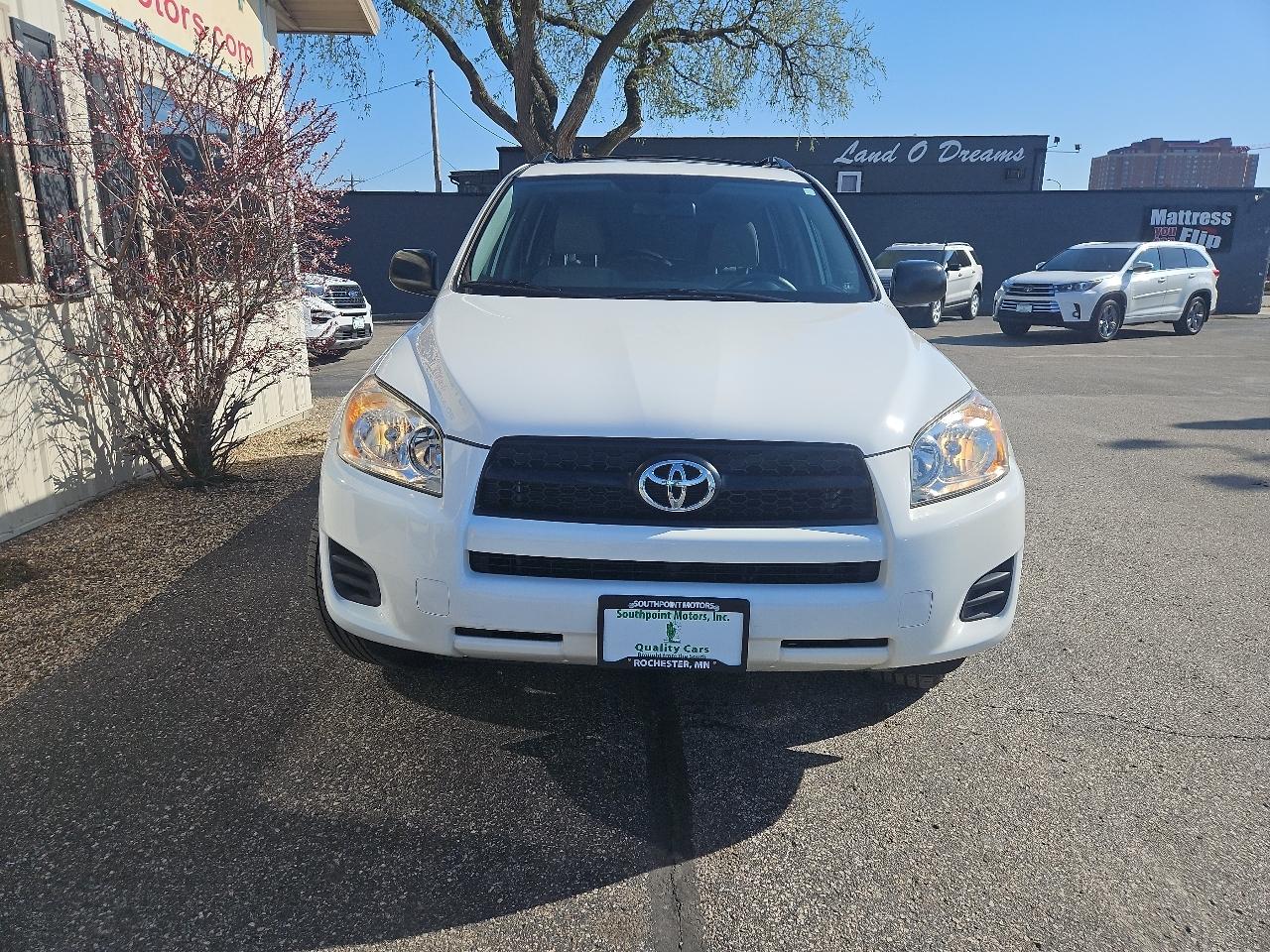 Toyota RAV4 FWD 4dr I4 (Natl) 2012
