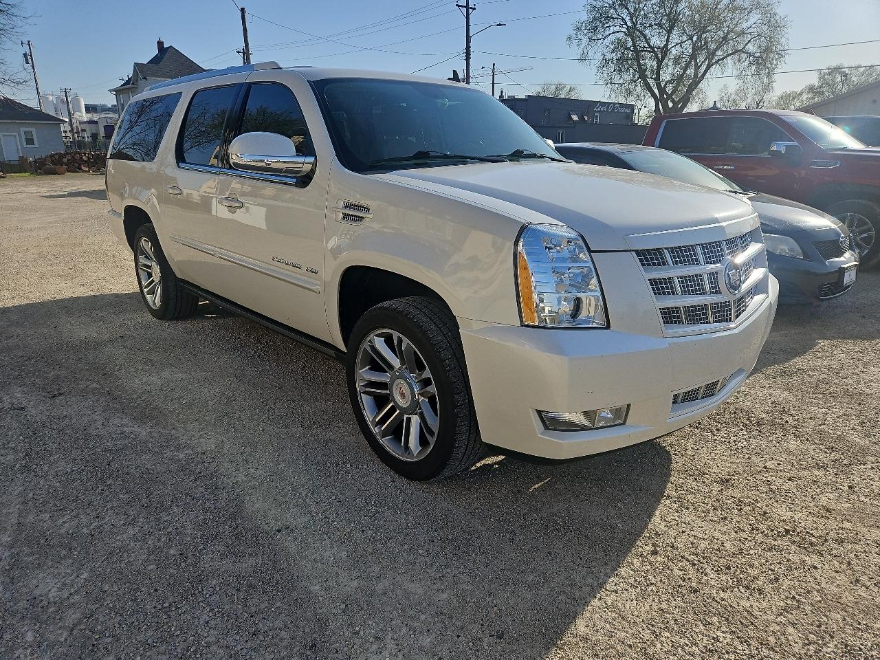 2014 Cadillac Escalade ESV AWD 4dr Premium