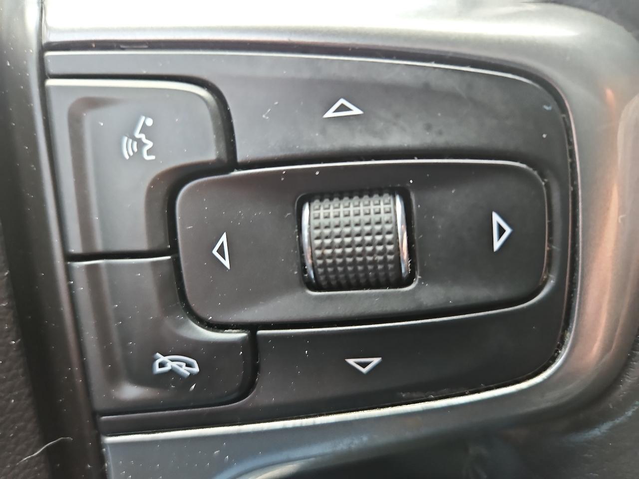 Chevrolet Silverado 1500 4WD Crew Cab 147" RST 2019
