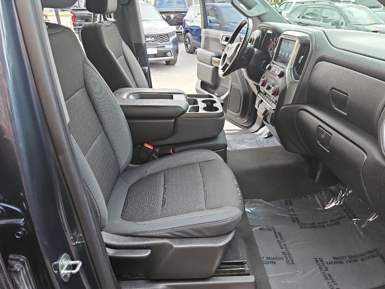 Chevrolet Silverado 1500 4WD Crew Cab 147" RST 2019