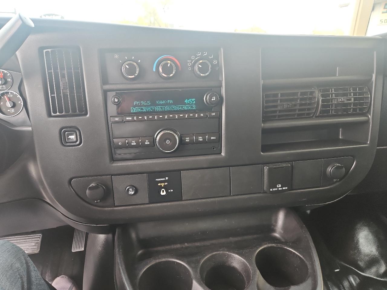 Chevrolet Express Cargo Van RWD 2500 135" 2018