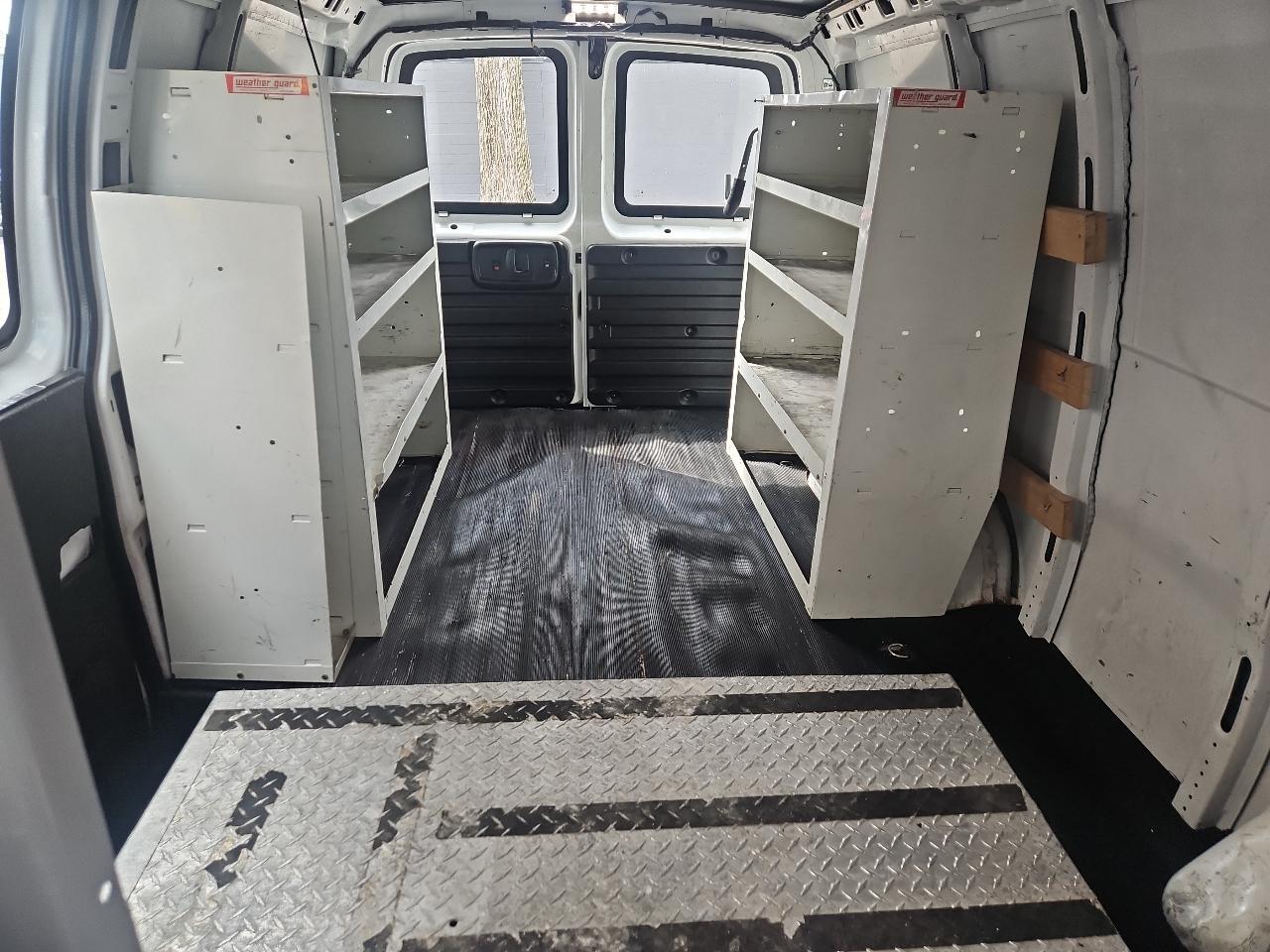 Chevrolet Express Cargo Van RWD 2500 135" 2018