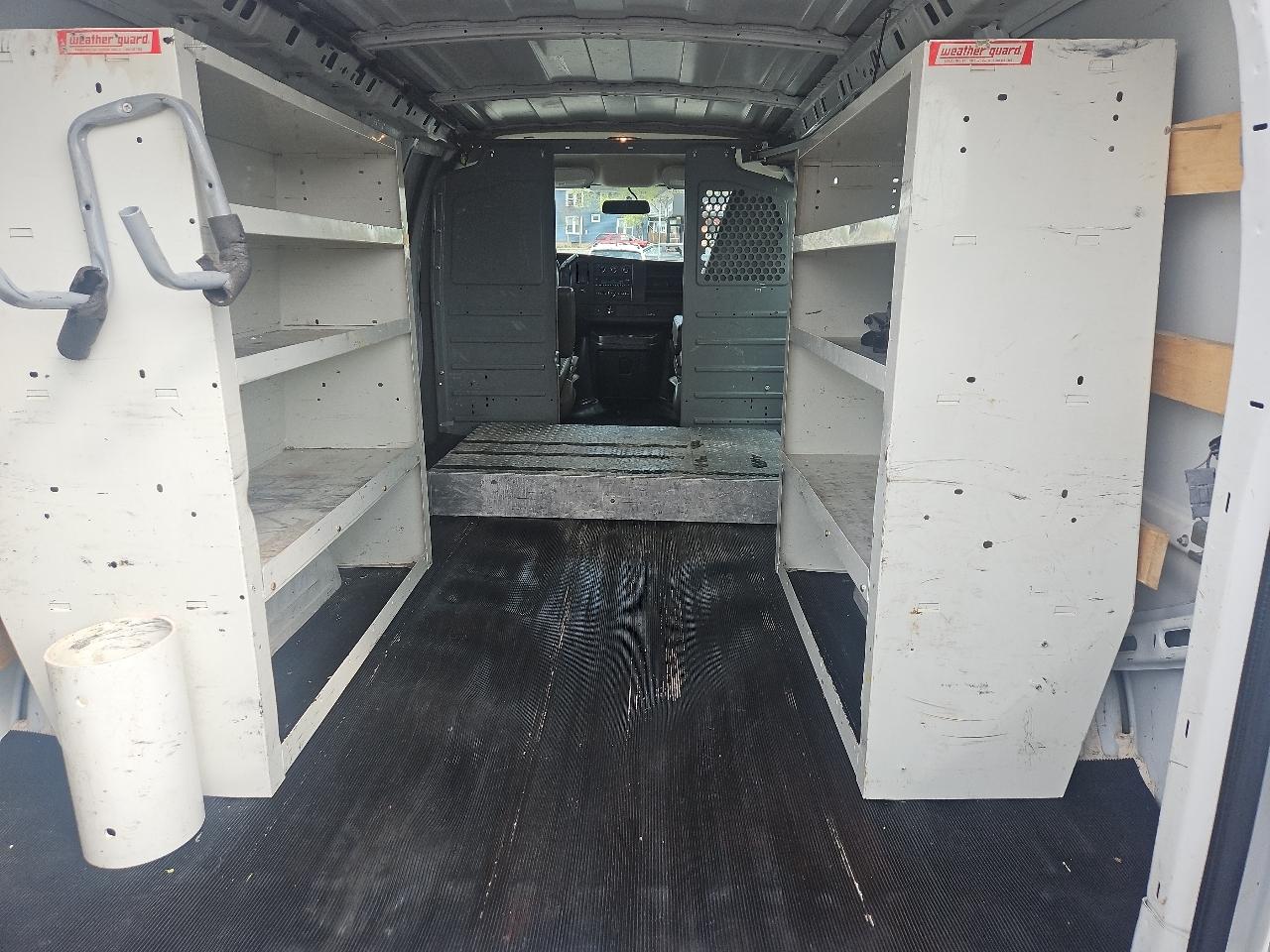 Chevrolet Express Cargo Van RWD 2500 135" 2018