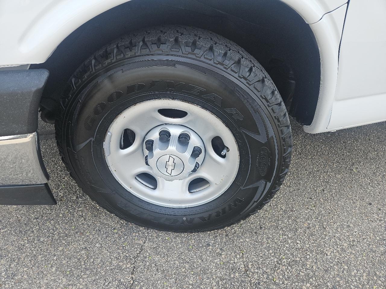 Chevrolet Express Cargo Van RWD 2500 135" 2018