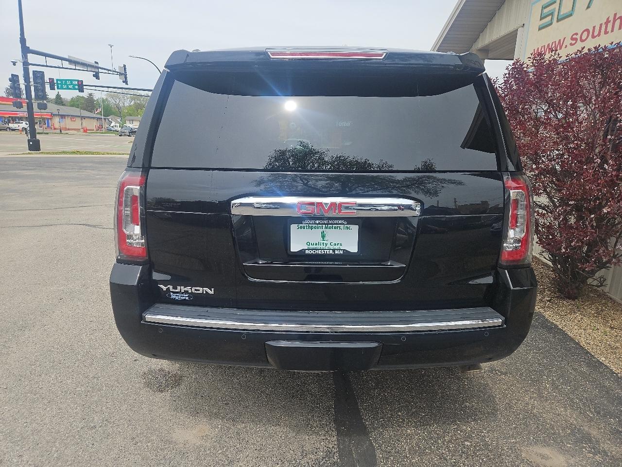 GMC Yukon 4WD 4dr Denali 2017