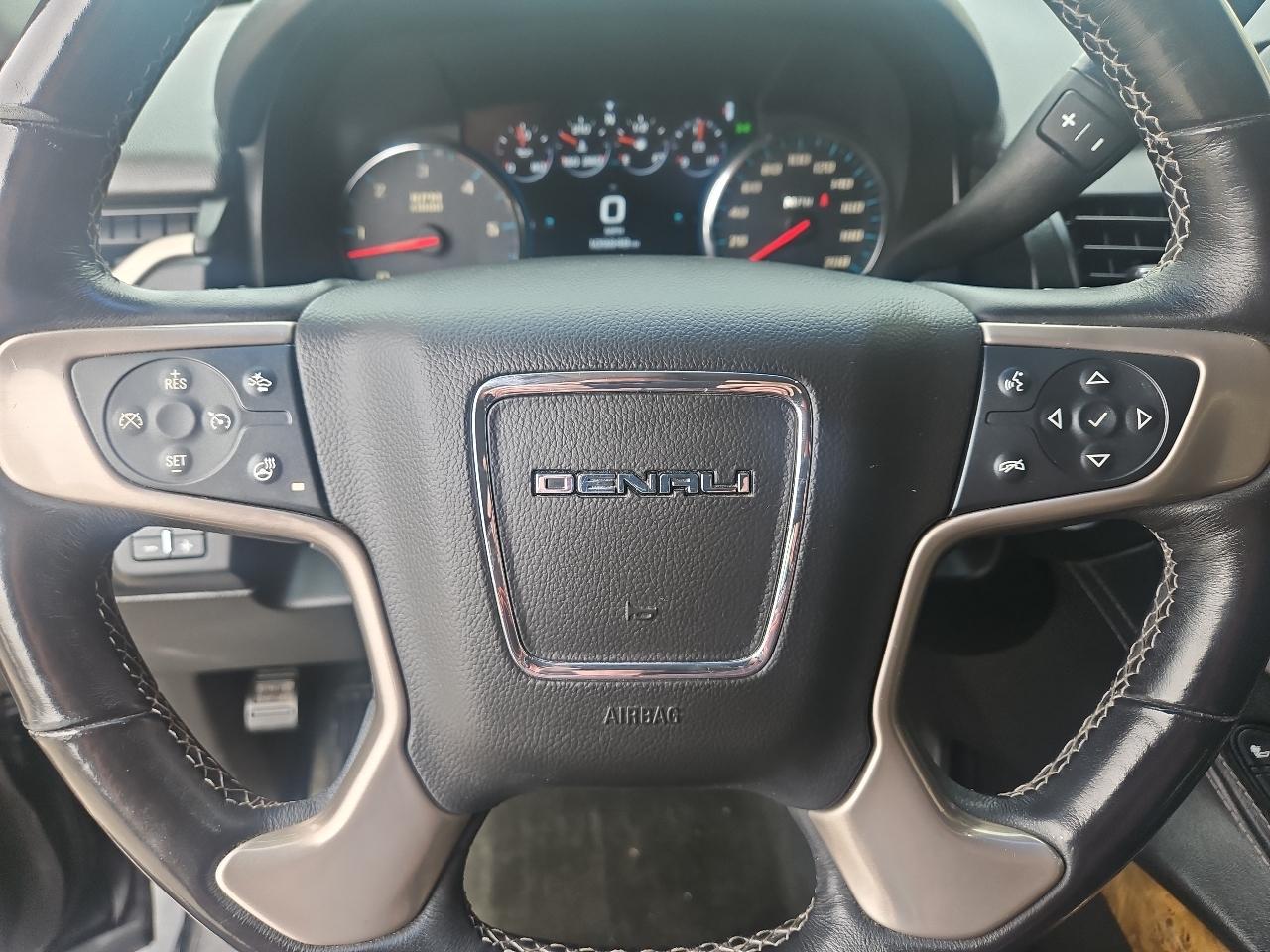 GMC Yukon 4WD 4dr Denali 2017