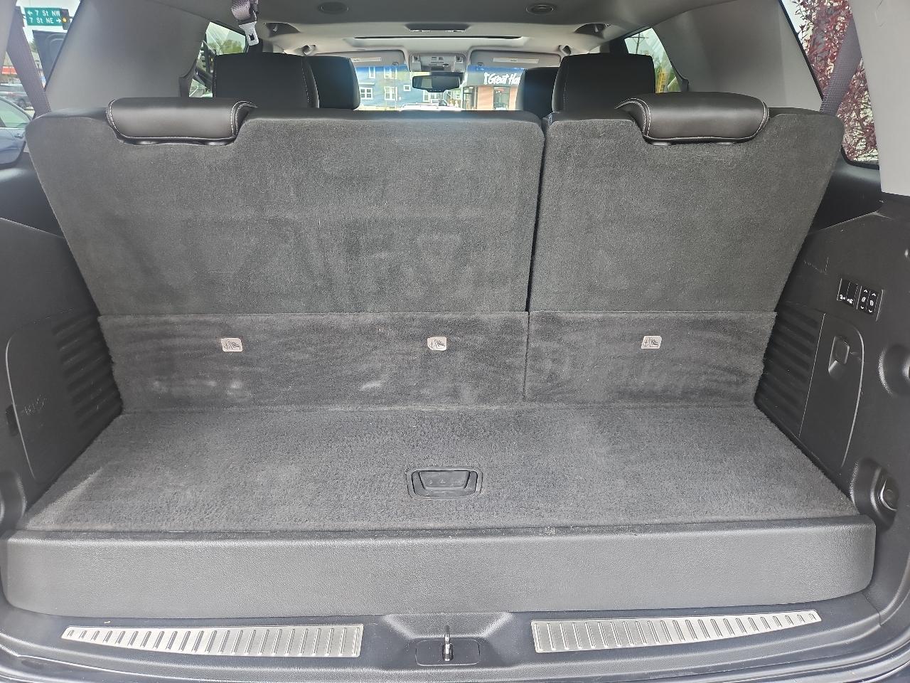 GMC Yukon 4WD 4dr Denali 2017