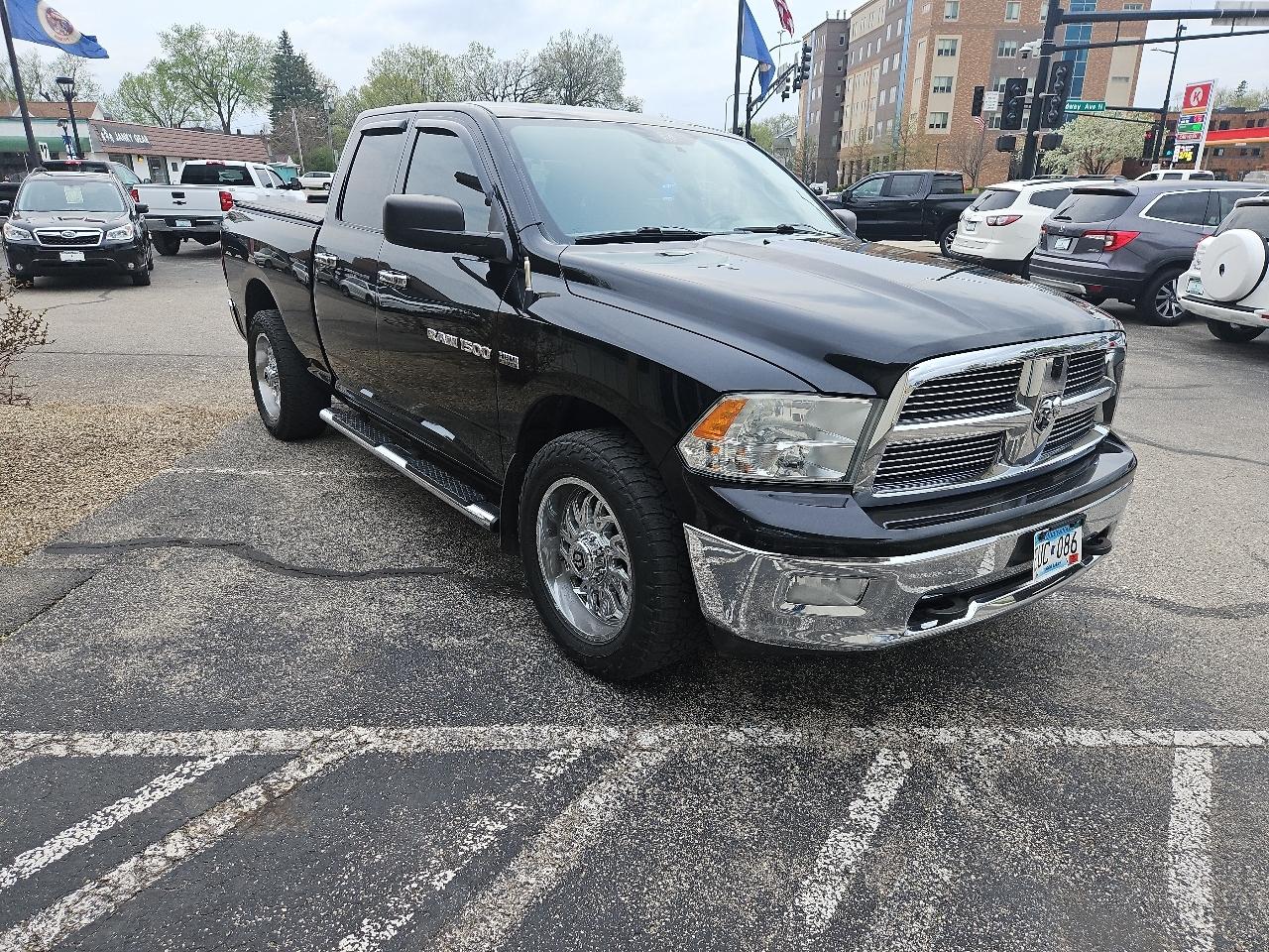 RAM 1500 4WD Quad Cab 140.5" Big Horn 2012