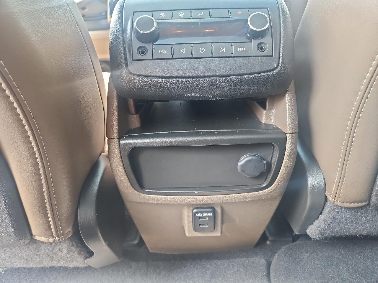 GMC Acadia AWD 4dr SLT w/SLT-1 2015