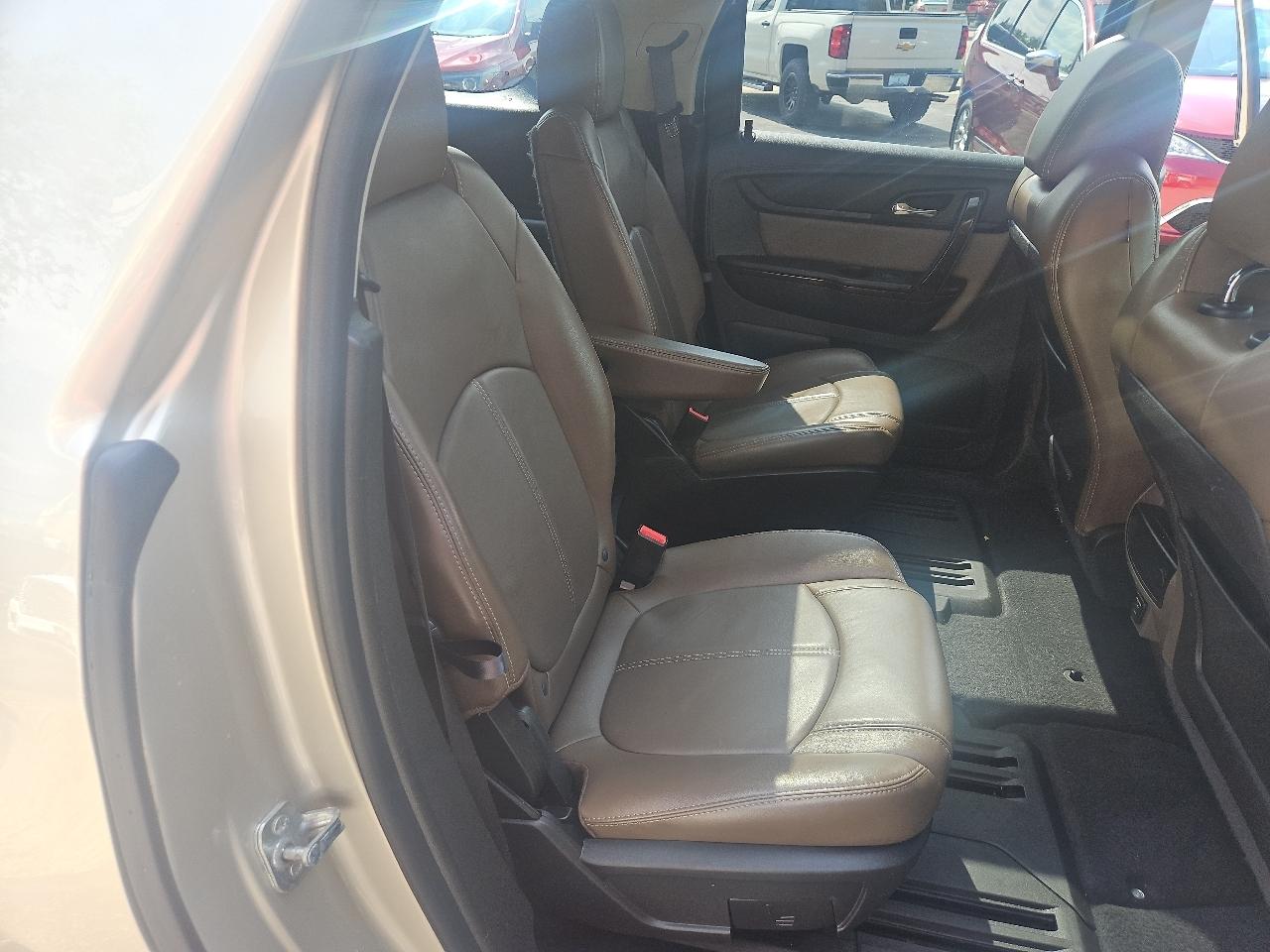 GMC Acadia AWD 4dr SLT w/SLT-1 2015