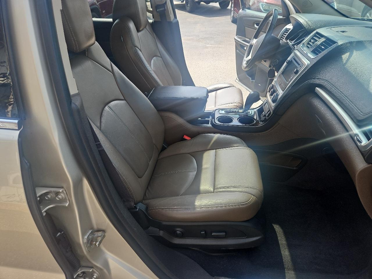 GMC Acadia AWD 4dr SLT w/SLT-1 2015