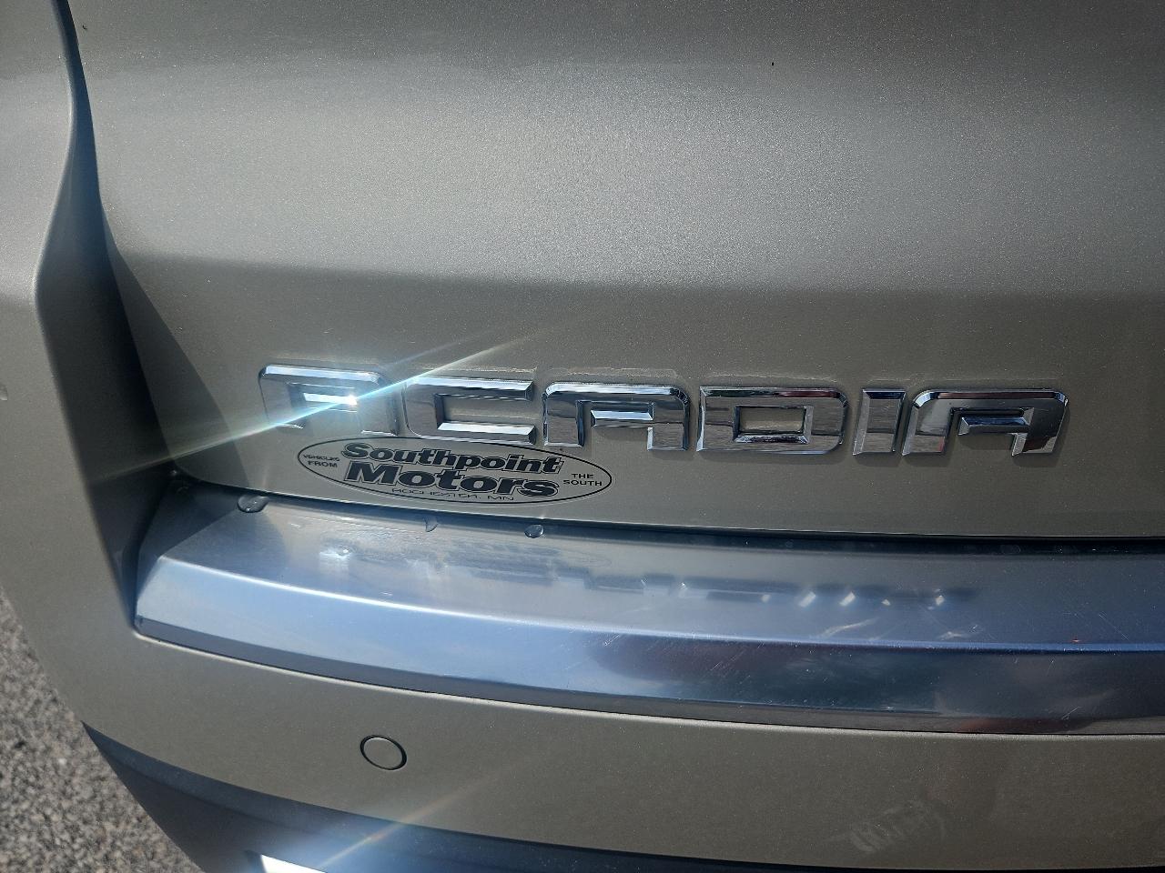 GMC Acadia AWD 4dr SLT w/SLT-1 2015