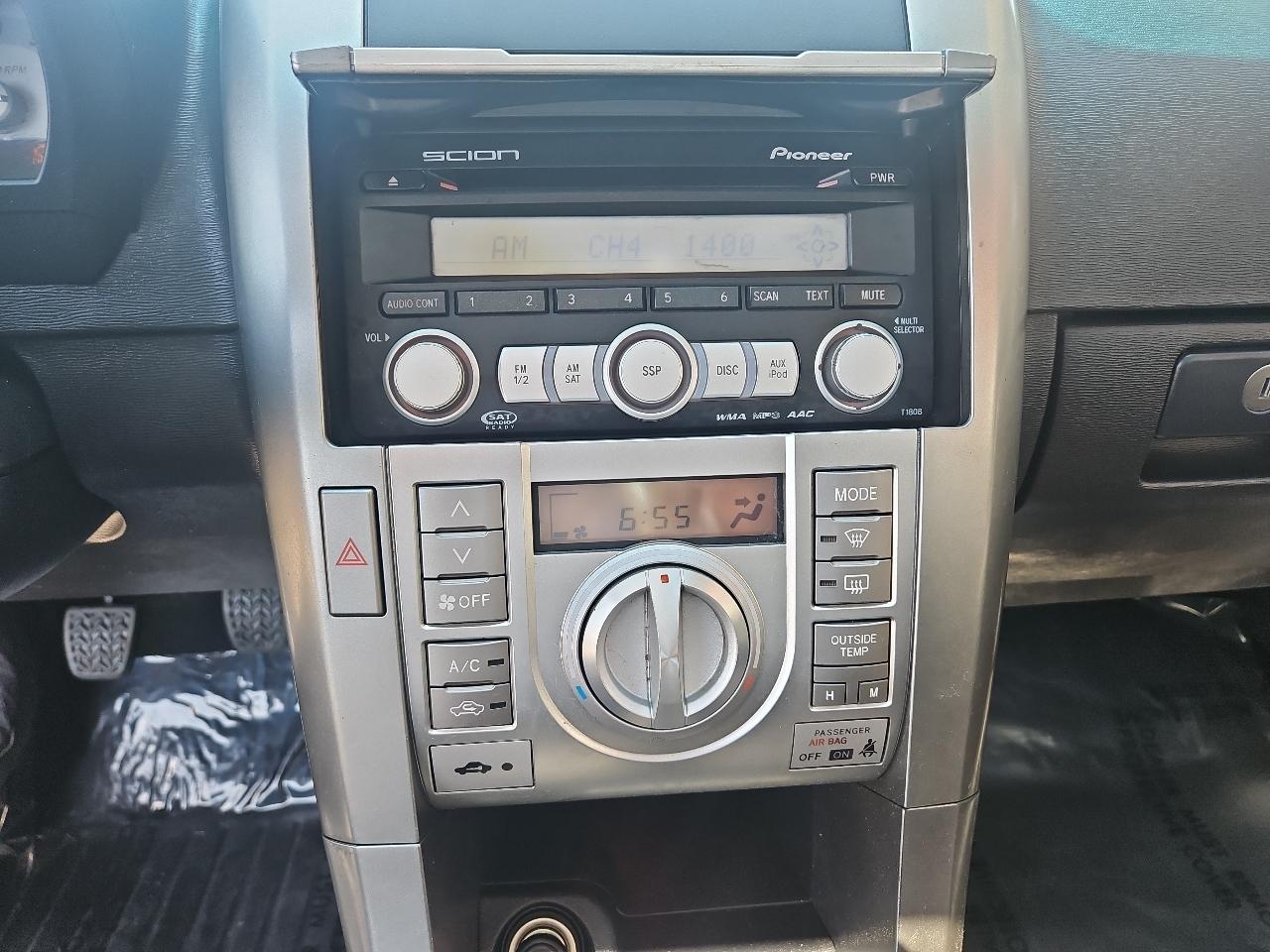Scion tC 2dr HB Man Spec (Natl) 2008