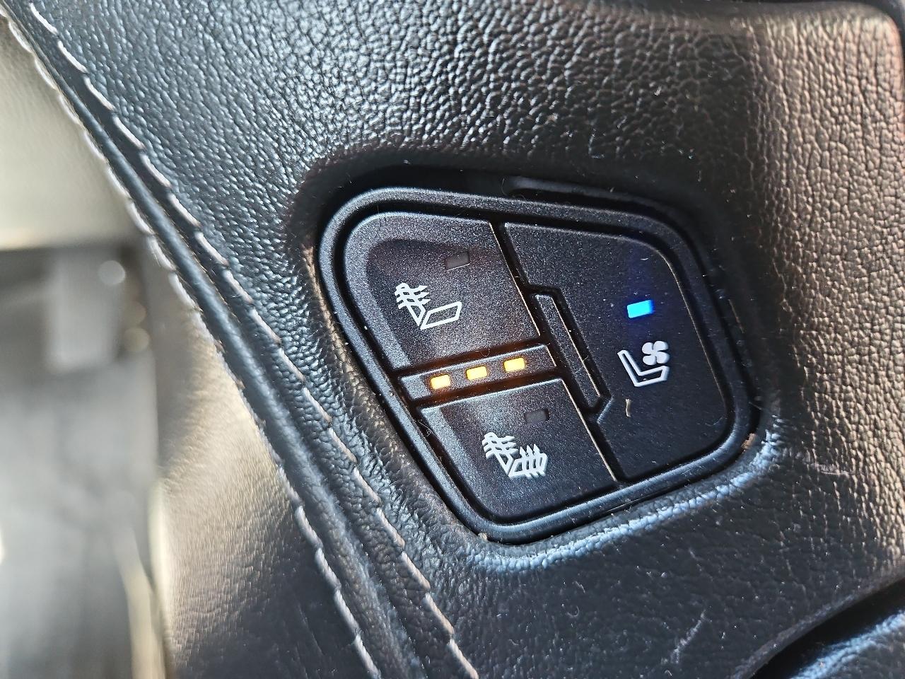 Chevrolet Suburban 4WD 4dr 1500 Premier 2018
