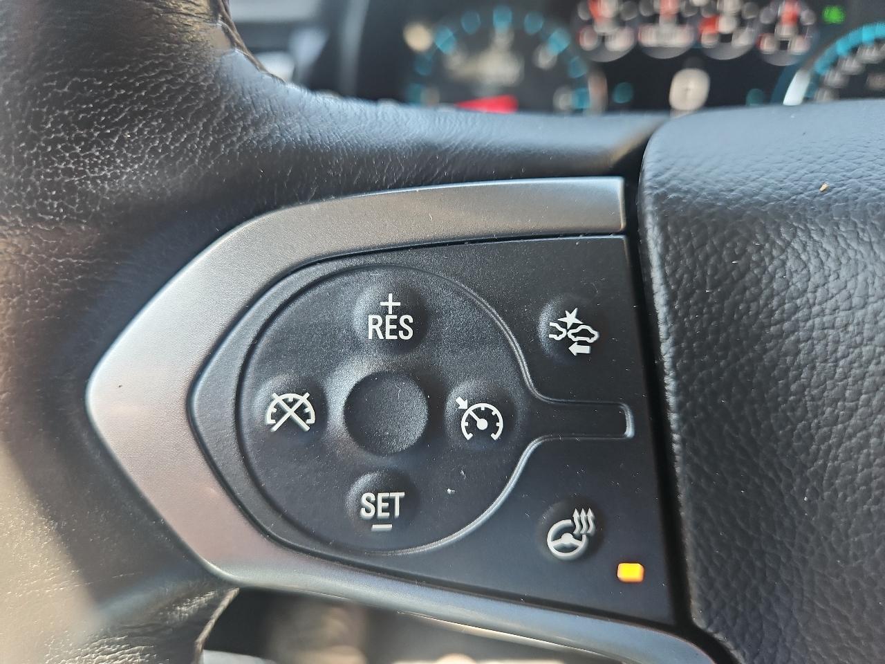 Chevrolet Suburban 4WD 4dr 1500 Premier 2018