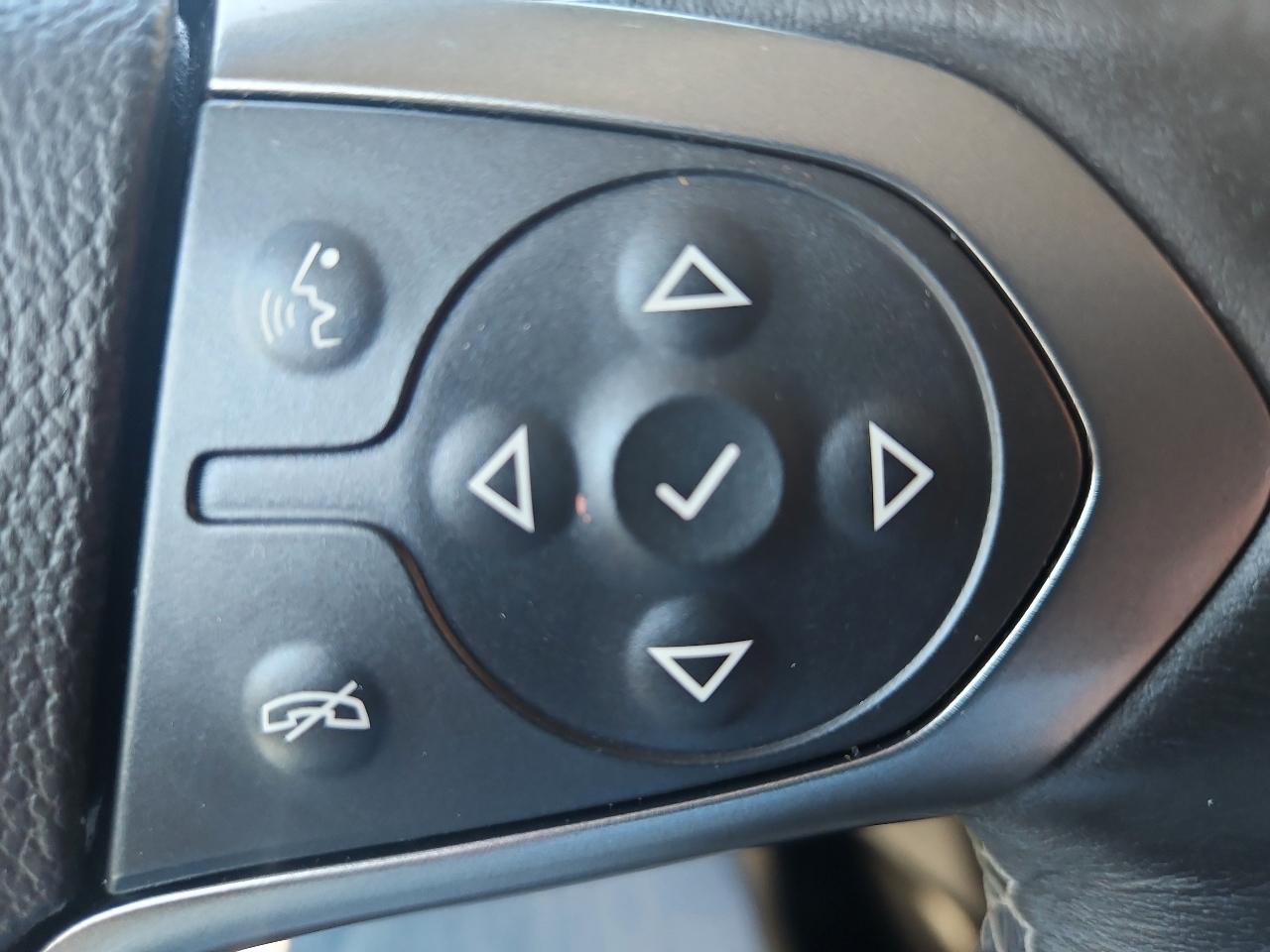Chevrolet Suburban 4WD 4dr 1500 Premier 2018