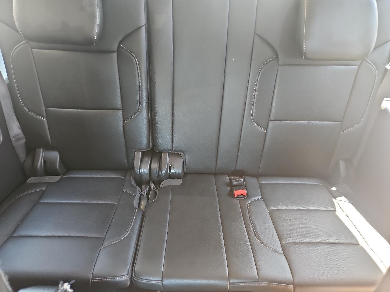 Chevrolet Suburban 4WD 4dr 1500 Premier 2018