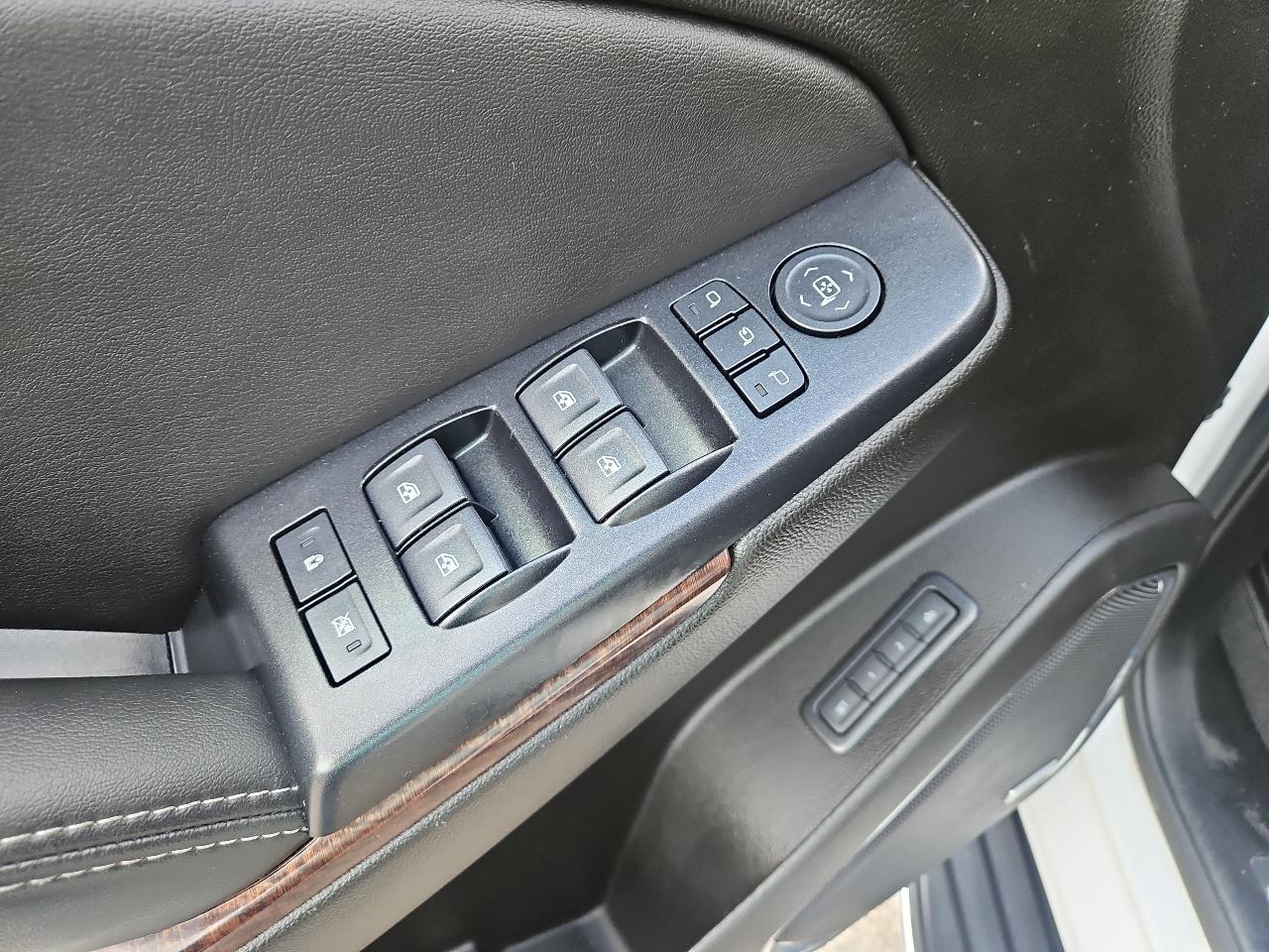 GMC Yukon 4WD 4dr SLT 2020