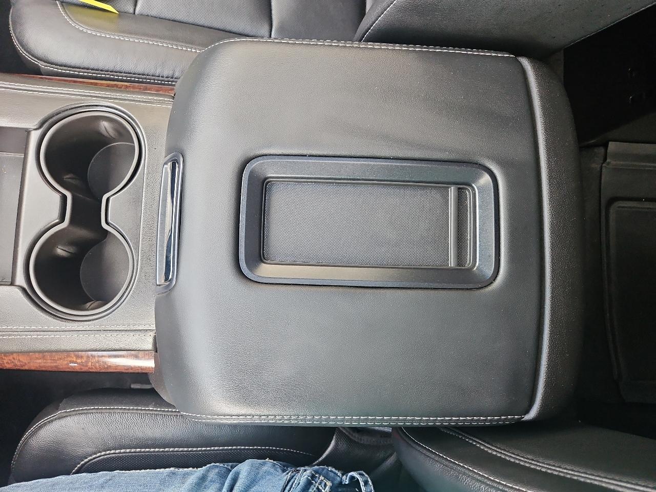 GMC Yukon 4WD 4dr SLT 2020