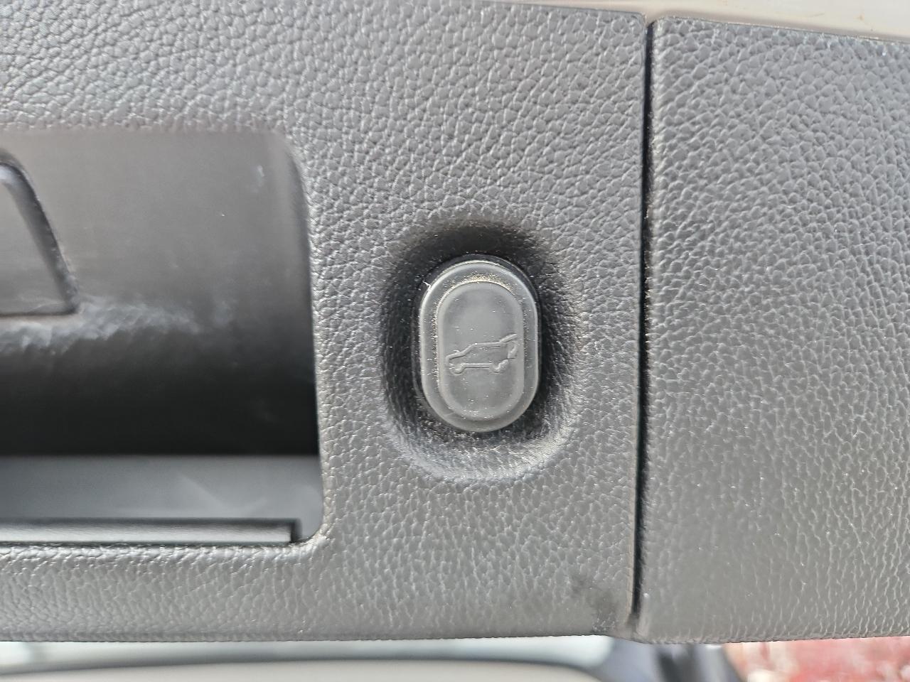 GMC Yukon 4WD 4dr SLT 2020