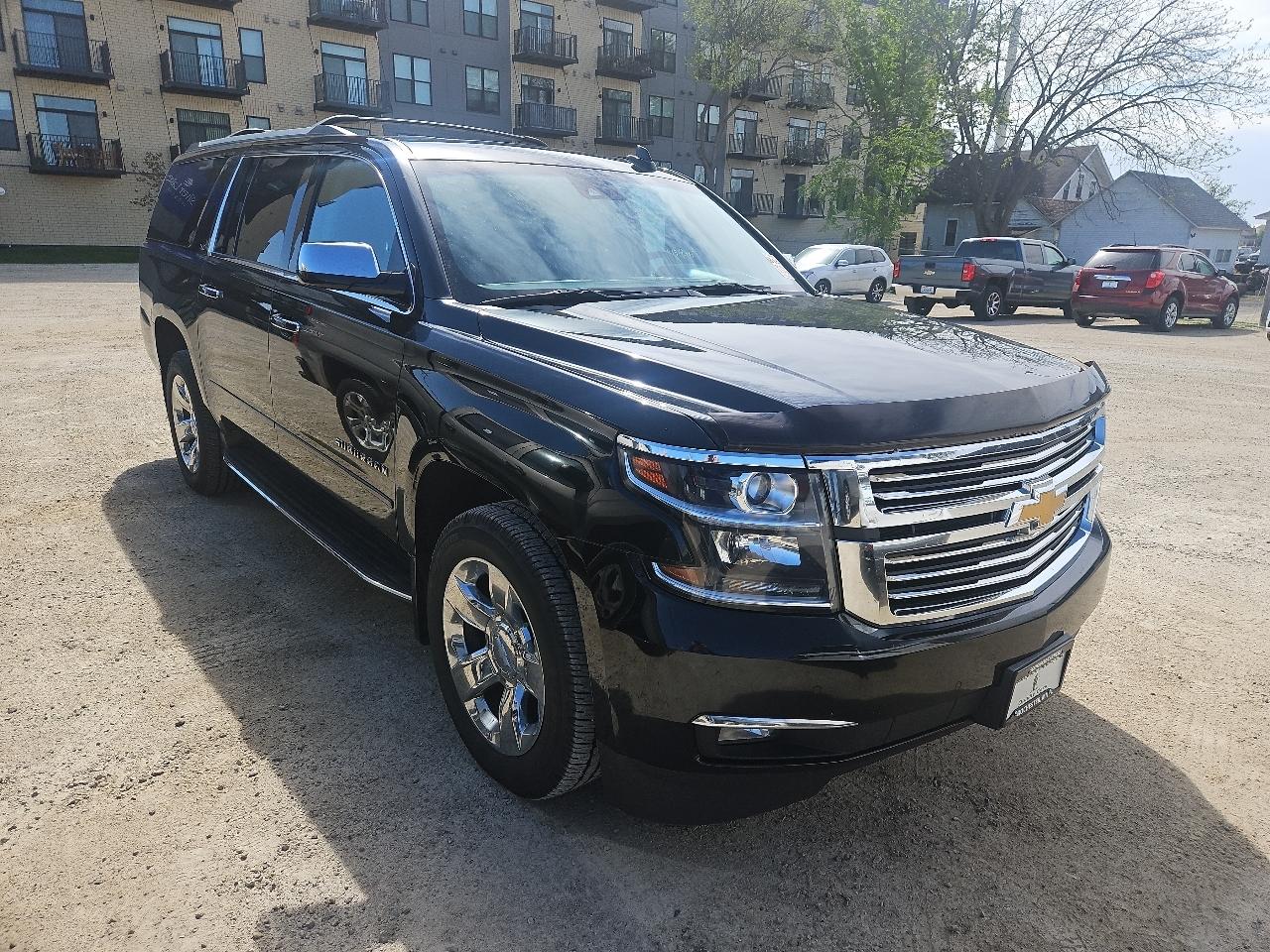Chevrolet Suburban 4WD 4dr 1500 LTZ 2016