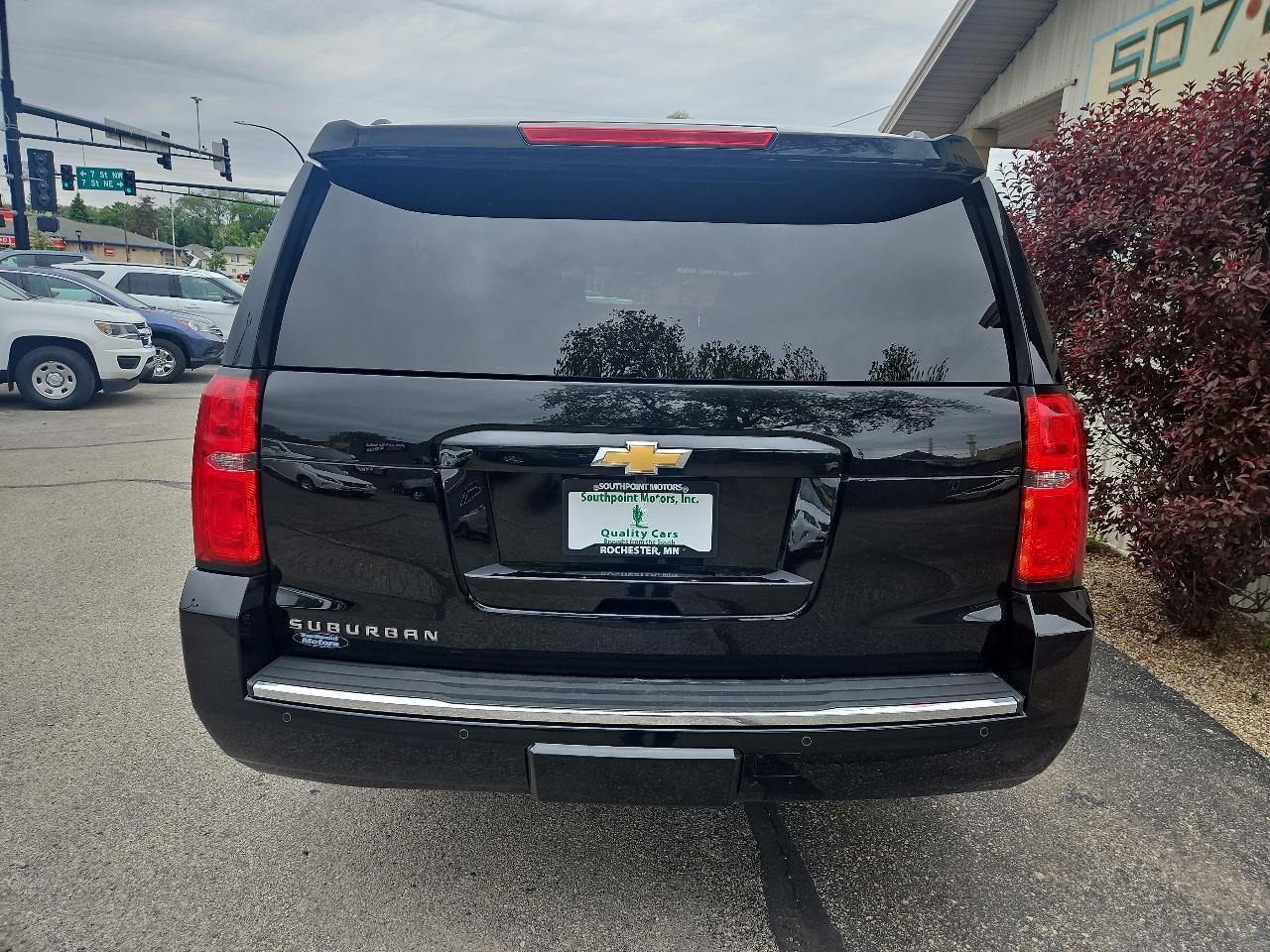 Chevrolet Suburban 4WD 4dr 1500 LTZ 2016