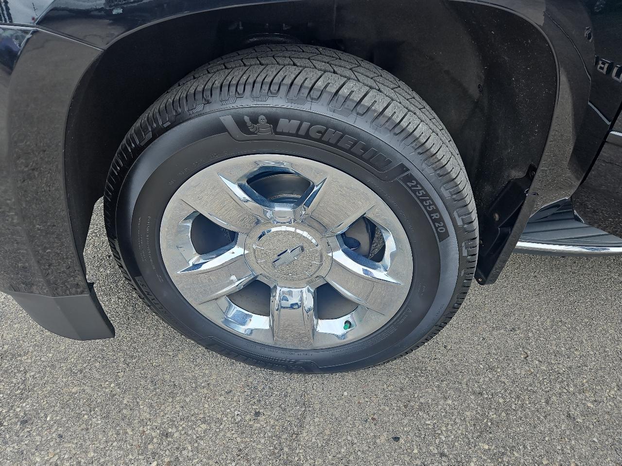 Chevrolet Suburban 4WD 4dr 1500 LTZ 2016
