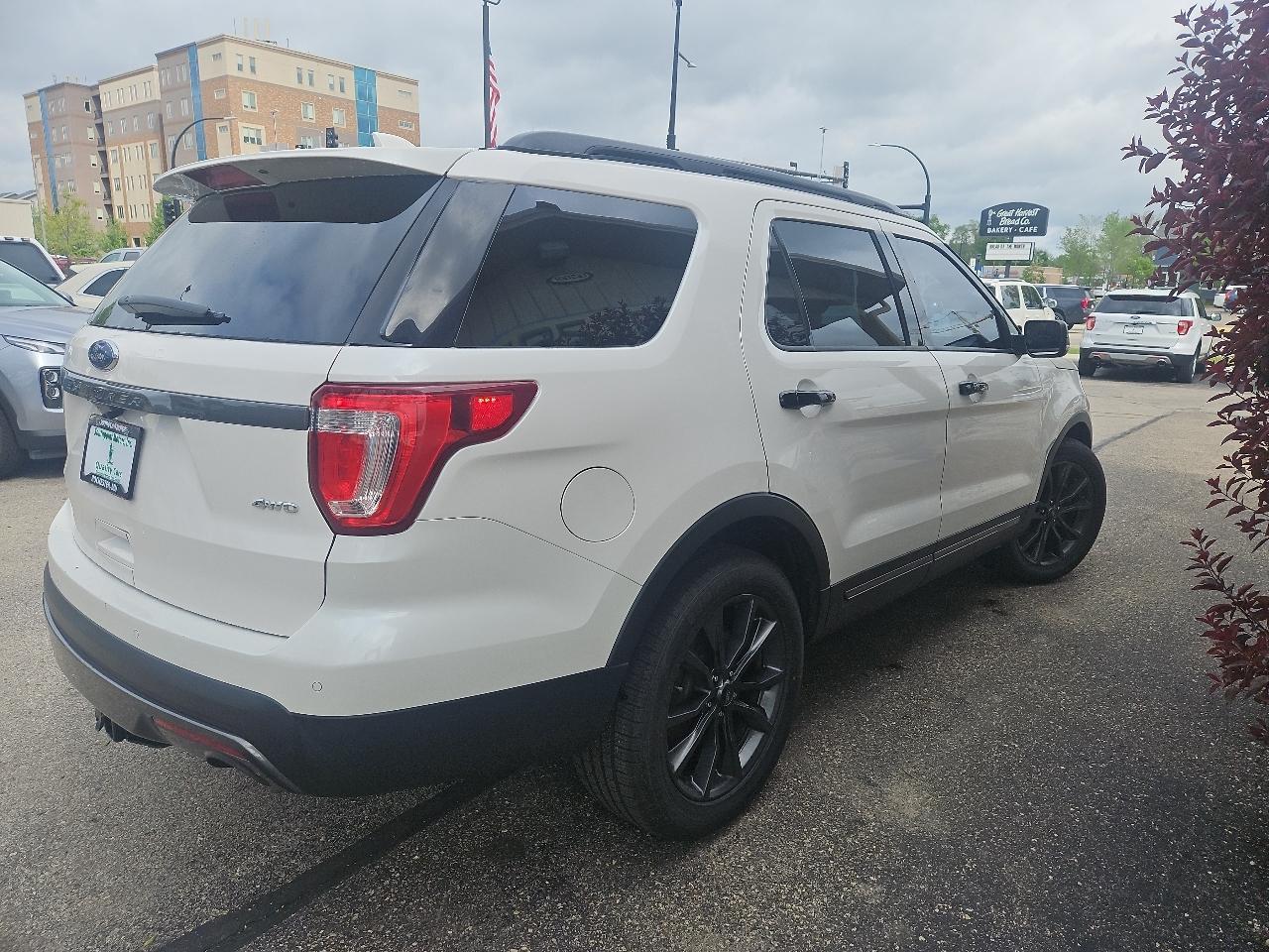 Ford Explorer XLT 4WD 2017