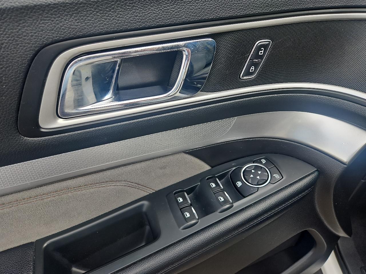 Ford Explorer XLT 4WD 2017