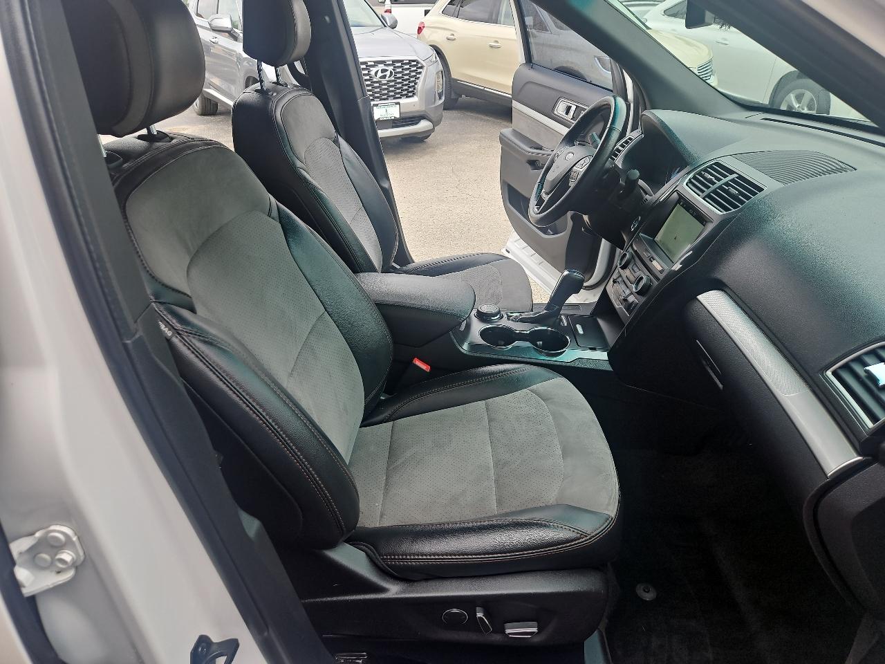 Ford Explorer XLT 4WD 2017