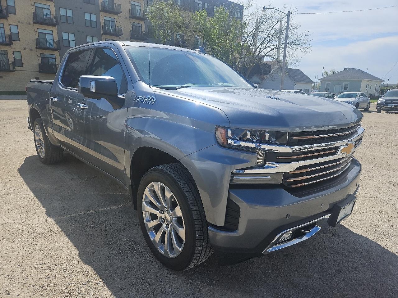 Chevrolet Silverado 1500 4WD Crew Cab 147" High Country 2021