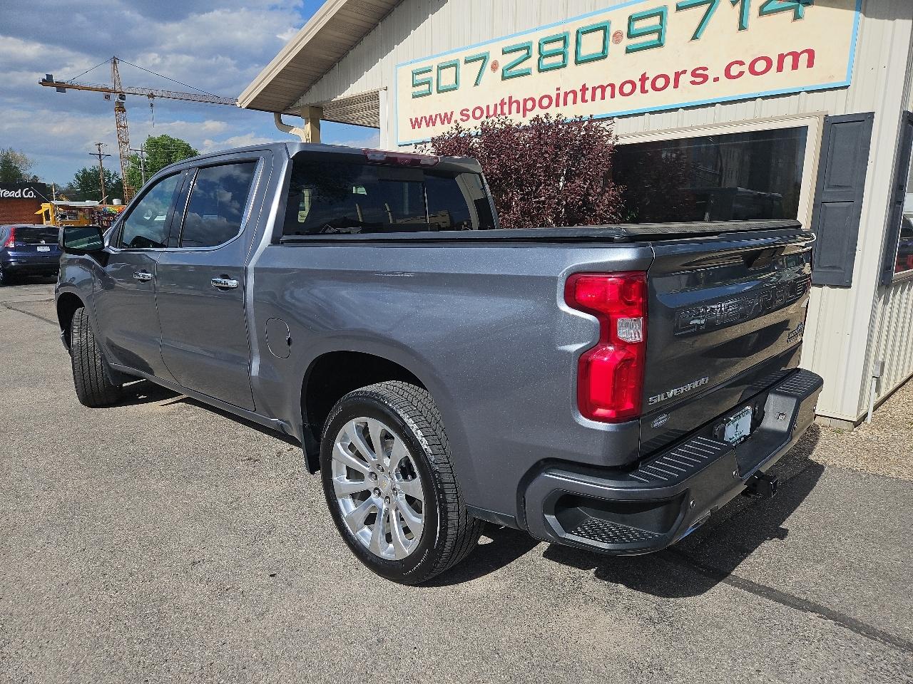 Chevrolet Silverado 1500 4WD Crew Cab 147" High Country 2021