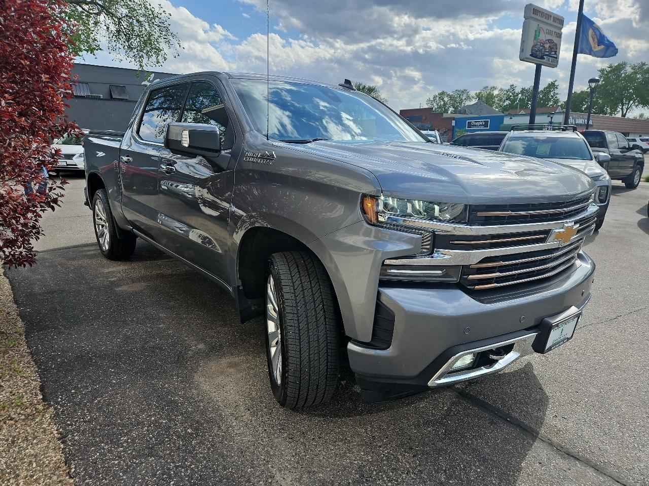 Chevrolet Silverado 1500 4WD Crew Cab 147" High Country 2021