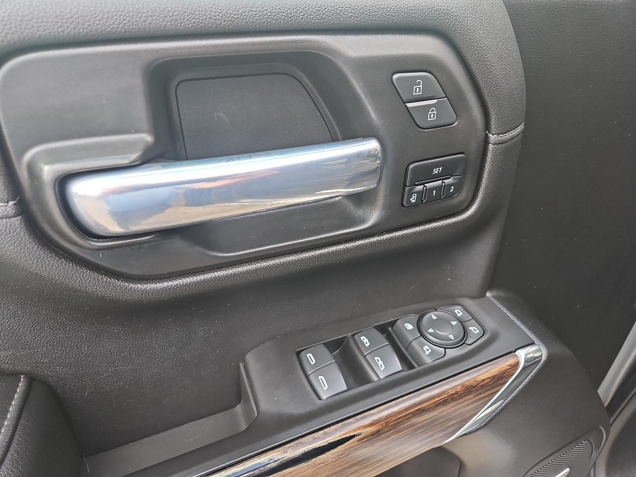 Chevrolet Silverado 1500 4WD Crew Cab 147" High Country 2021