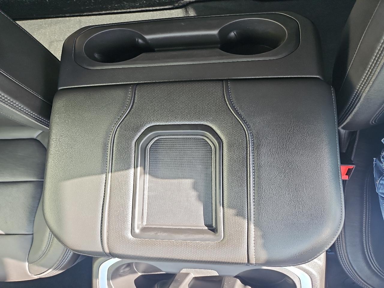 Chevrolet Silverado 1500 4WD Crew Cab 147" High Country 2021